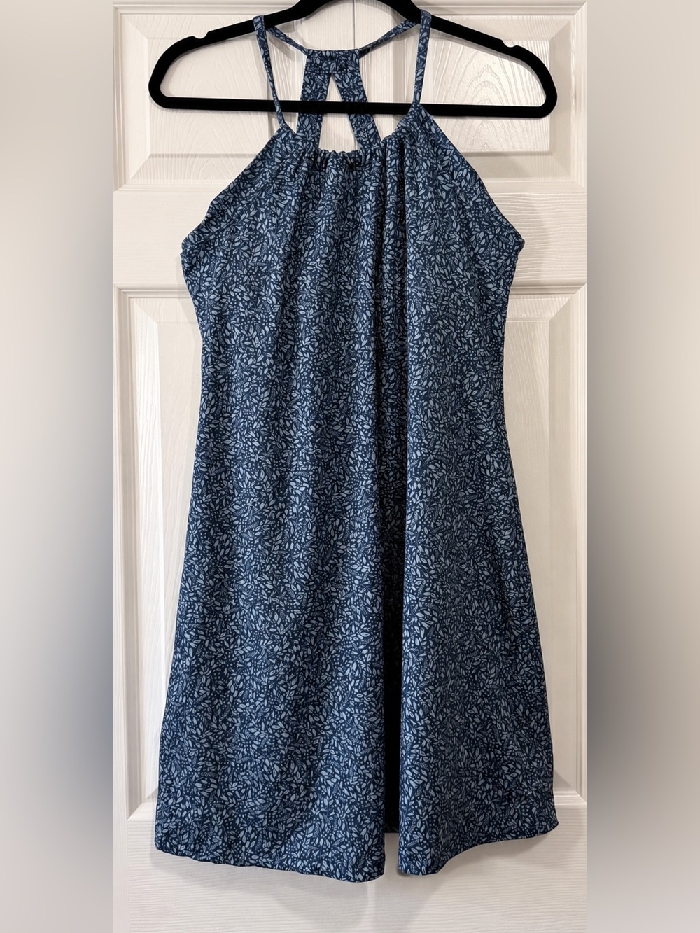 Marika Women’s Blue Floral Sleeveless Halter Swing Dress Size Large Shelf Bra